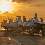 Aviones de combate en el portaviones USS Abraham Lincoln, 3 de marzo de 2026 US Navy / U.S. Navy / Alamy Live News / Legion-Media