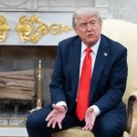 El presidente de EE.UU., Donald Trump, pidió que se intesifiquen redadas contra migrantes. EFE/EPA/CHRIS KLEPONIS / POOL