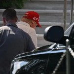 El presidente de Estados Unidos, Donald Trump, regresa a la Casa Blanca en Washington, DC, el 28 de junio de 2025, después de jugar al golf en su club en Sterling, Virginia. Foto: Afp