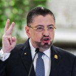 La Asamblea Legislativa deberá decidir ahora si permite que Chaves pueda ser judicializado por el delito de concusión. Foto Afp