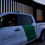 Agente de la Patrulla Fronteriza de EU en imagen de archivo. Foto Ap