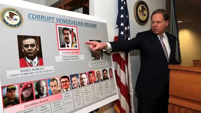 En la publicación, la Oficina de Asuntos del Hemisferio Occidental acusó a Maduro, a quien la oficina calificó de "dictador", de liderar al grupo para traficar narcóticos a Estados Unidos. Foto redes sociales