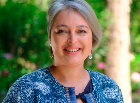 Jeannette Jara Román en 2022. dirigente del Partido Comunista de Chile, fue elegida el domingo (29.06.2025) como abanderada presidencial del oficialismo en las elecciones de noviembre próximo. Fuente de la imagen: Wikimedia commons.