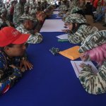 Personas se alistan en la Milicia Bolivariana, en Caracas, Venezuela, el 23 de agosto de 2025. Foto Xinhua