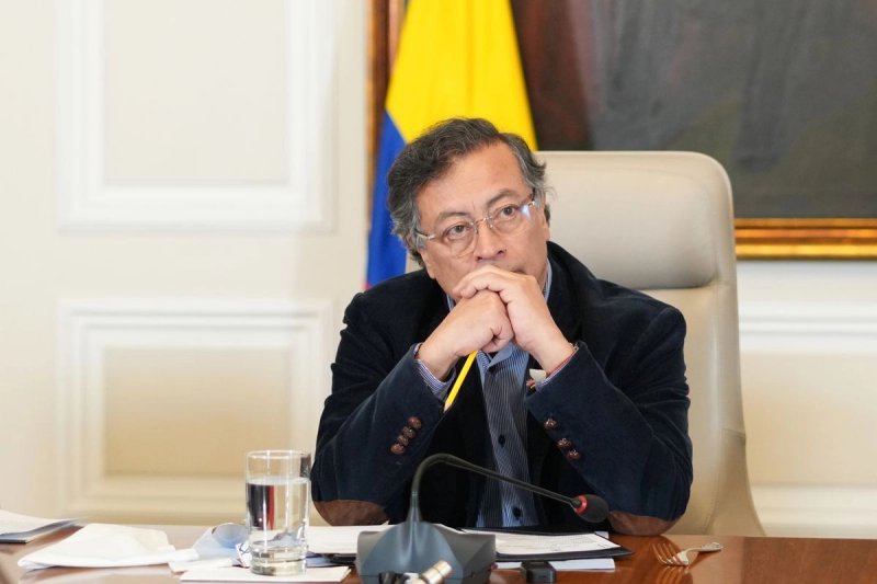 Gustavo Petro, presidente de Colombia, escribió en redes sociales que la coordinación de dos Estados es lo que derrota a la mafia, haciendo referencia al despliegue de militares ordenado también por Venezuela en la frontera entre ambas naciones. Foto Europa Press