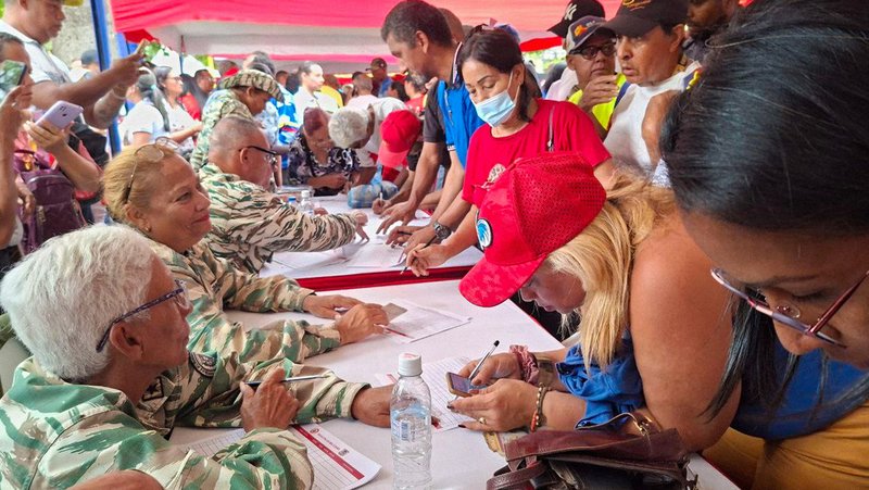 Inscripción en la Milicia Bolivariana, en Caracas. Nathali Gómez