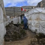 Cercados los últimos habitantes de Morococha resisten al desalojo de Chinalco en una ciudad sin agua ni luz_Foto: Yoselin Alfaro