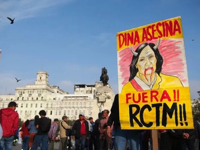 Manifestantes protestan contra Boluarte en Lima. Internet