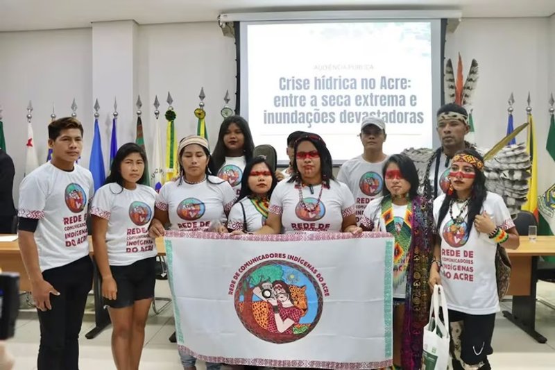 La Red de Comunicadores Indígenas de Acre (RCIA) presenta alternativas para fortalecer el liderazgo en comunidades. Foto: Ila Verus (Tatiana Reis)