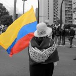 Fuentes: Desinformémonos - Imagen: Movilización del 12 de octubre de 2025, Quito. Foto: Pocho Álvarez.