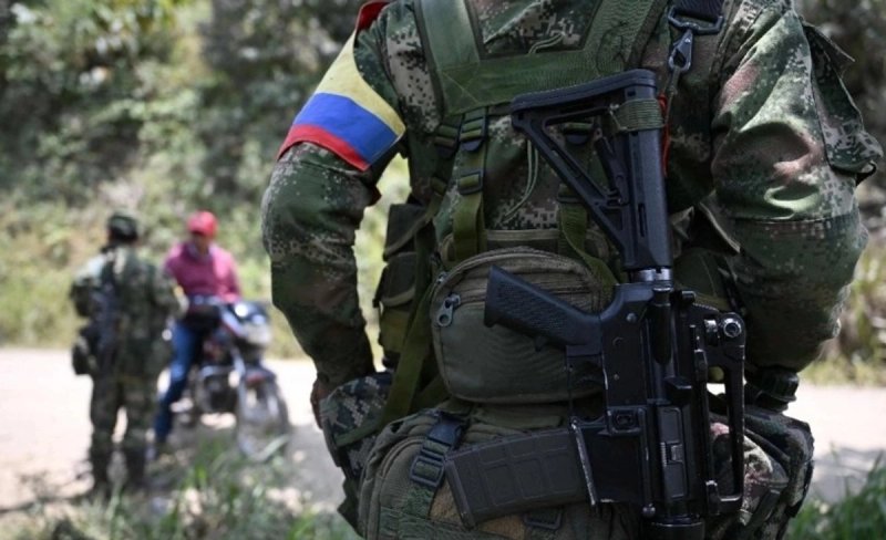 Santiago Uribe Vélez, hermano menor del ex presidente de Colombia Álvaro Uribe, fue sentenciado a 28 años de prisión por el delito de crear y dirigir grupos paramilitares. Foto Afp / Archivo