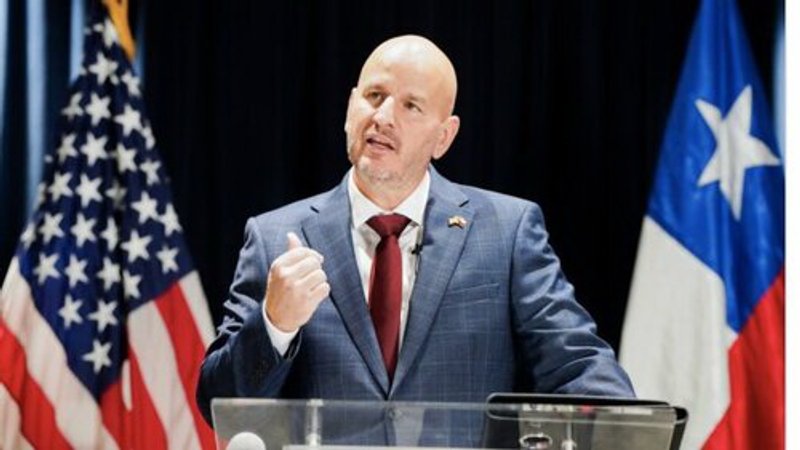 Fuentes: Rebelión [Imagen: Brandon Judd, nuevo embajador de EEUU en Chile]