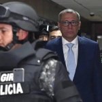 Este 26 de diciembre está prevista la diligencia para analizar el ‘habeas corpus’ correctivo solicitado para analizar vulneraciones a los derechos por condiciones de reclusión inadecuadas y grave deterioro de la salud del ex vicemandatario Jorge Glas. Foto Afp / Archivo