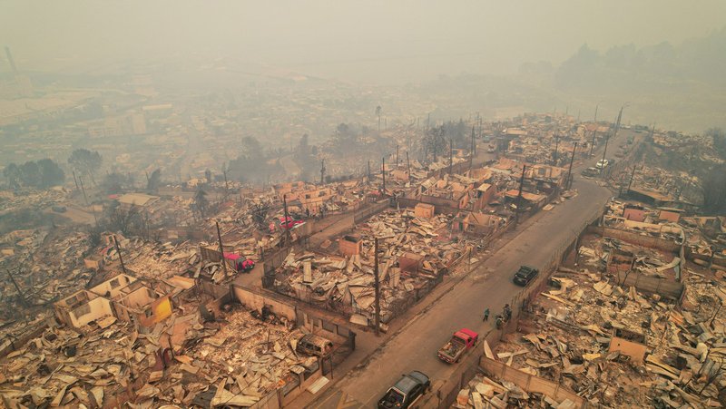 Imágenes aéreas de la devastación provocada por los incendios forestales en Penco, Chile. Anadolu / Gettyimages.ru