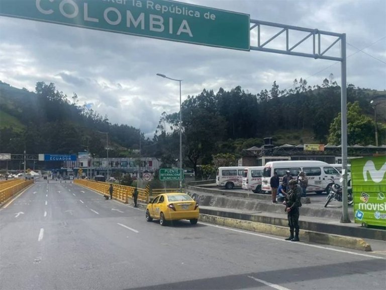 Ecuador-Colombia, guerra de aranceles y acusaciones