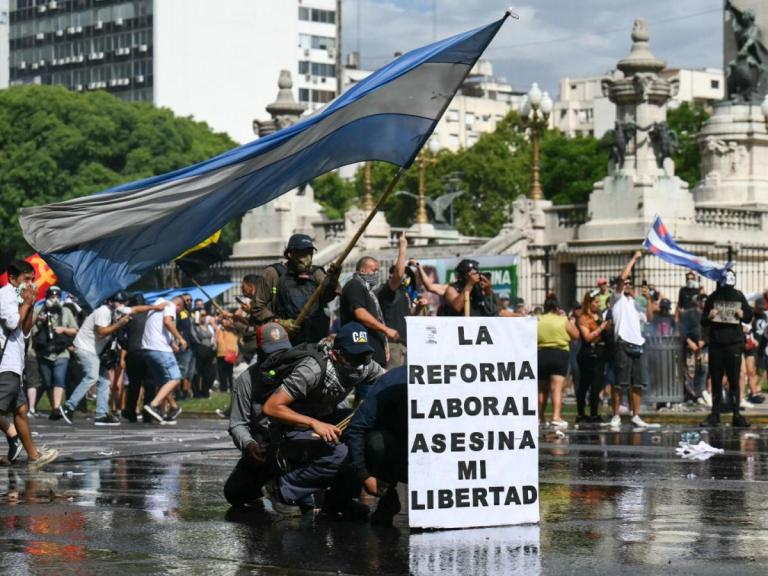 Argentina se juega hoy la reforma laboral: protestas, represión y una fractura expuesta del peronismo