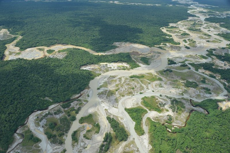La contaminación por mercurio es uno de los factores más peligrosos que amenazan los ríos en Colombia_Foto: Jesús Oliveros
