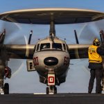 El conflicto con Irán podría durar más de lo planeado por EE.UU. Militares estadounidenses el 28 de febrero de 2026. U.S. Navy