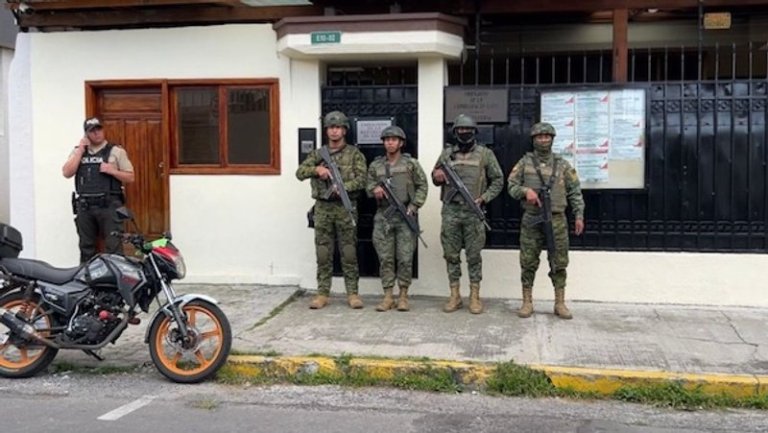 Ecuador y Cuba en su momento más tenso desde los años 80