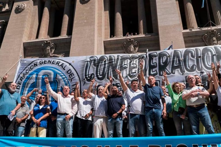 Argentina: ultraderecha arrasa derechos laborales