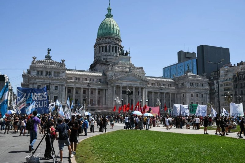 Manifestación contra la reforma laboral, frente al Congreso argentino, a 27 de febrero de 2026, en Buenos Aires (Argentina). Foto: Europa Press / Archivo