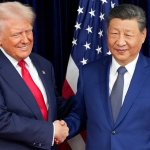 El presidente de EE.UU., Donald Trump (i), y el presidente de China, Xi Jinping, antes de una reunión bilateral en Busan, Corea del Sur, 30 de octubre de 2025. Andrew Harnik / Gettyimages.ru