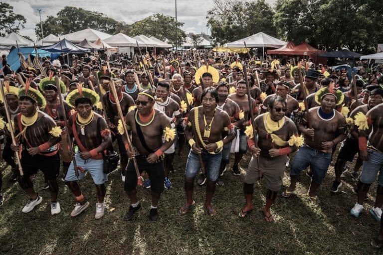 Brasil: Indígenas exigen demarcación territorial