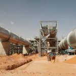 Los precios del petróleo subieron más de un 3 % tras el rechazo de Donald Trump a la respuesta de Irán sobre la propuesta de paz, en medio de nuevas tensiones en Oriente Medio. Foto La Hora: EFE.