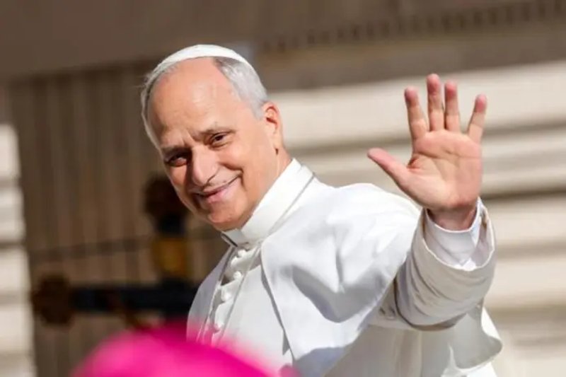 El papa León XIV en la Audiencia del Jubileo en la plaza de San Pedro, en el Vaticano. Foto La Hora: EFE.