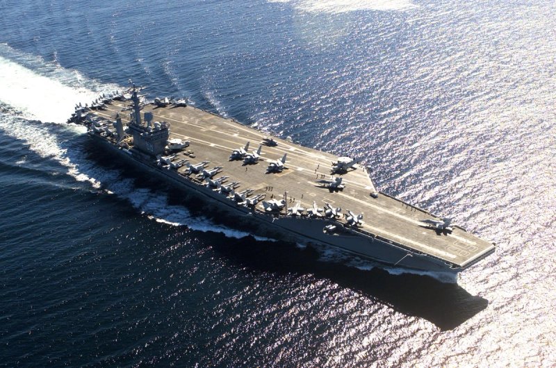 El Comando Sur de Estados Unidos (Southcom) anunció este miércoles el despliegue del portaviones USS Nimitz (en la imagen) y su grupo de ataque en aguas del Caribe, en un contexto marcado por el aumento de las presiones diplomáticas, sanciones y declaraciones de Washington contra Cuba. Foto Wikimedia Commons