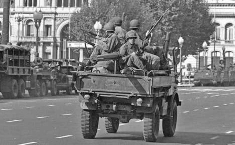 La justicia argentina reactivó procesos por crímenes de la dictadura militar. Foto Ap / Archivo