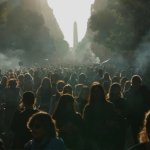 Miles de personas marcharon en Plaza de Mayo por la universidad pública. Foto Ap
