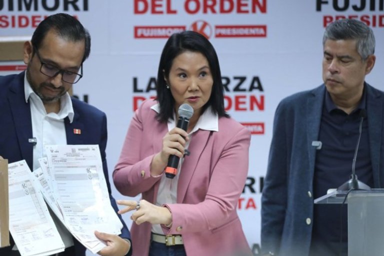 Perú: Keiko Fujimori espera ser proclamada como presidenta electa en los próximos días