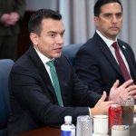 El decreto firmado por el presidente, Daniel Noboa, también autoriza la requisición temporal de bienes y servicios en las provincias alcanzadas por la medida, con la obligación de devolverlos al término del estado de excepción. Foto: Afp