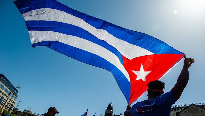 Imagen ilustrativa, manifestación en apoyo a Cuba organizada en Ámsterdam. NurPhoto / Contributor / Gettyimages.ru