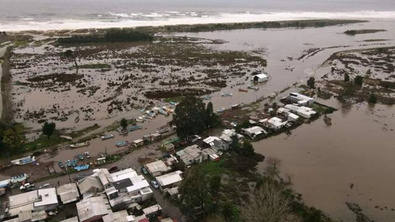 Lluvias intensas han provocado severas inundaciones en Chile. Foto Afp